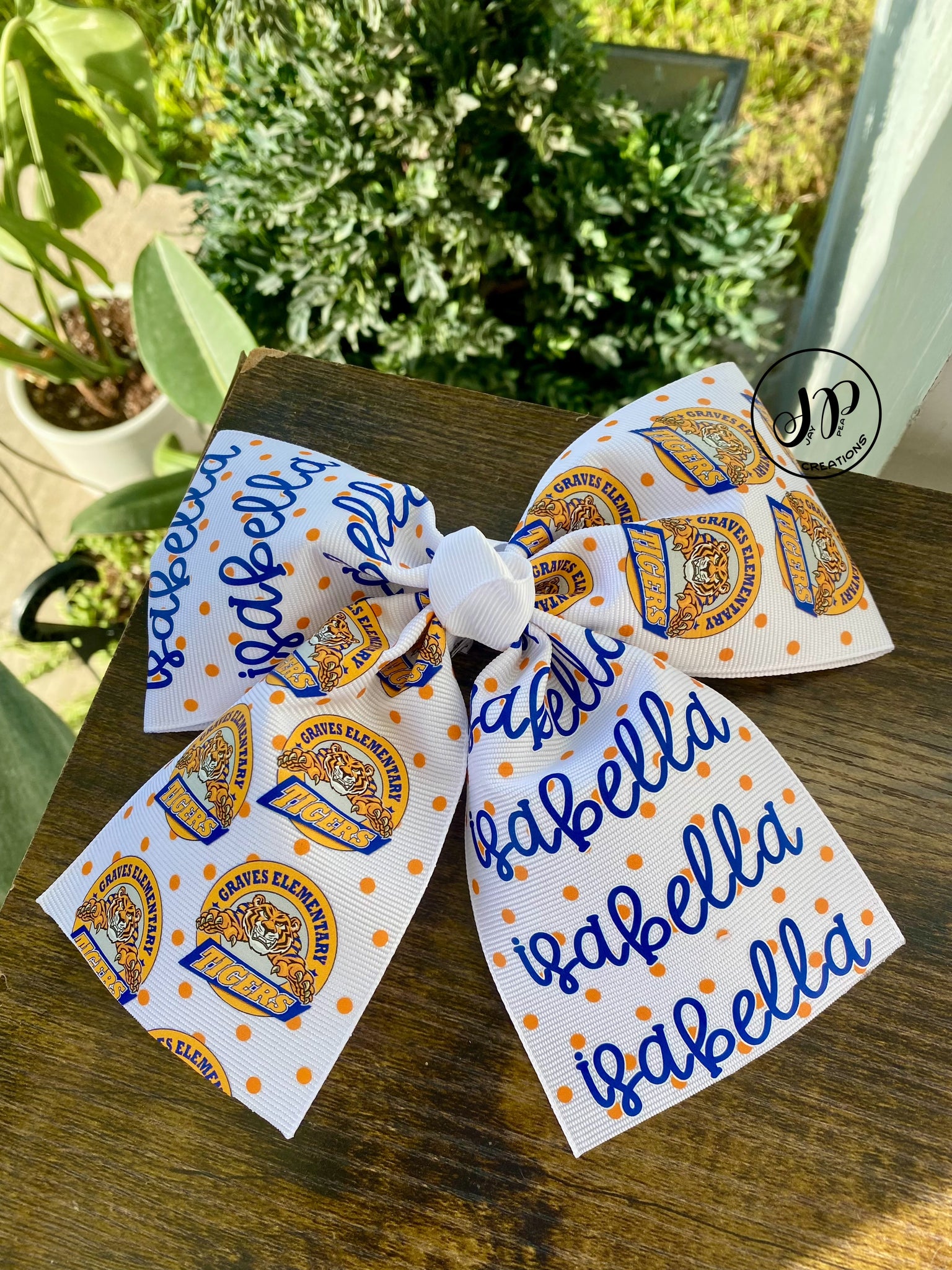 School bows personalized