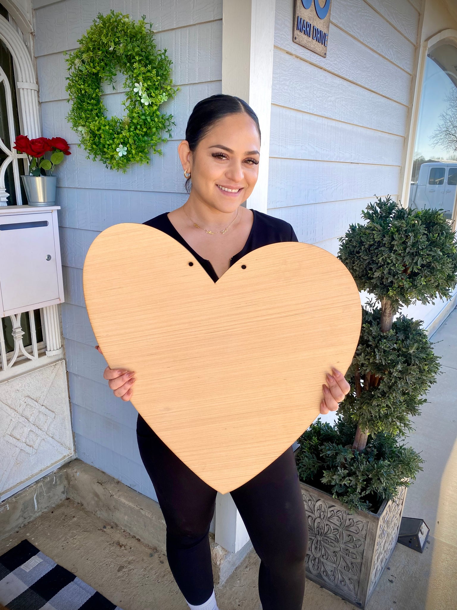 Heart door hanger with letter